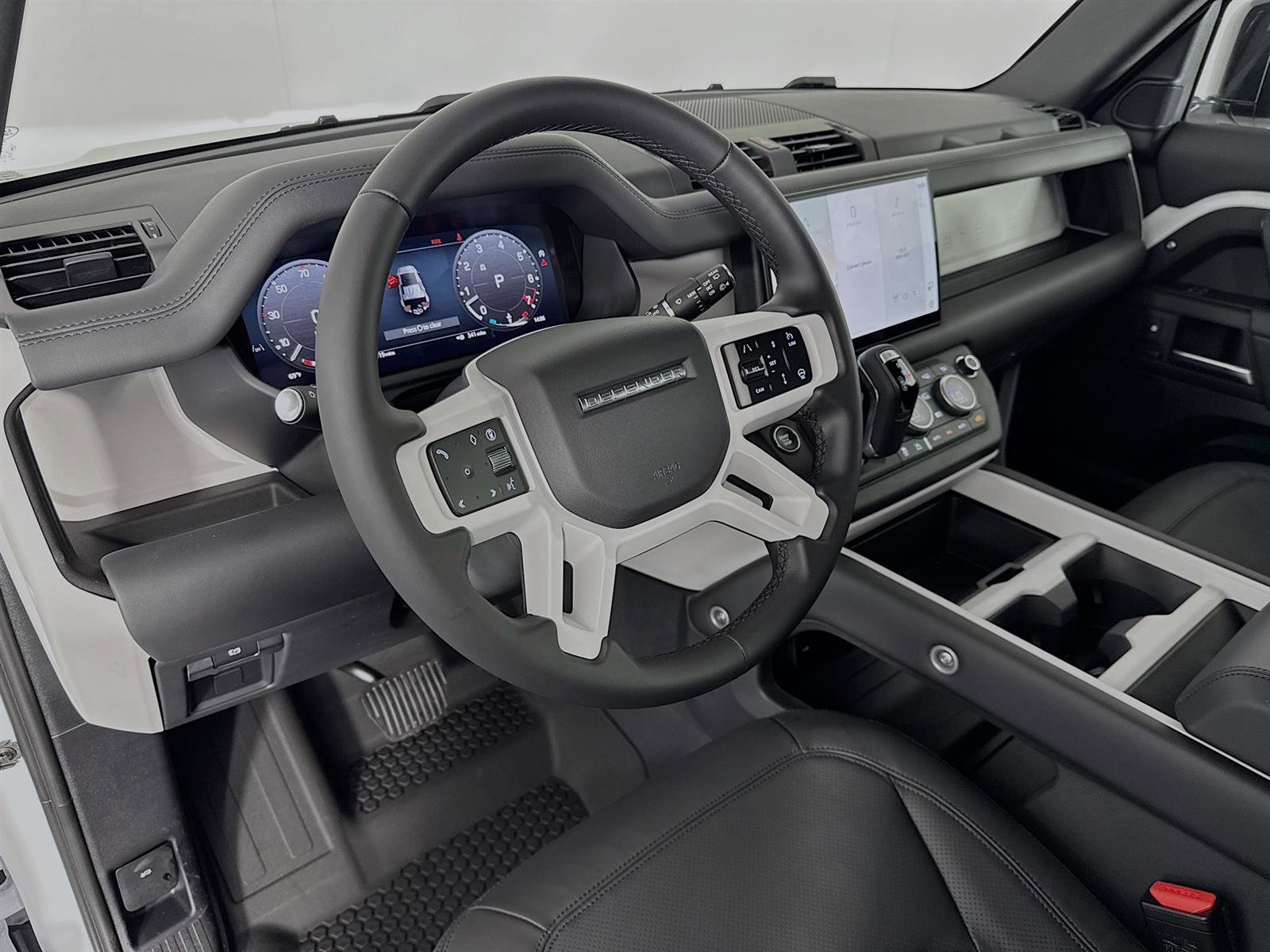 2025 Land Rover Defender 110 X-Dynamic SE photo 7