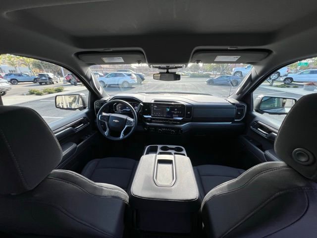 2024 Chevrolet Silverado 1500 LT photo 17
