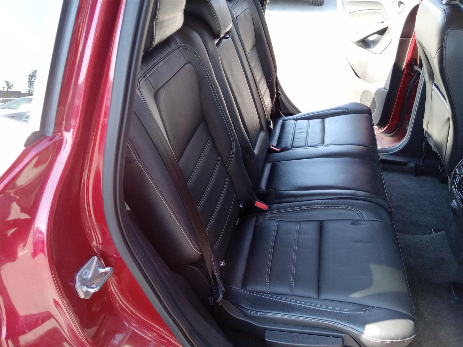 2018 Ford Escape SEL photo 11