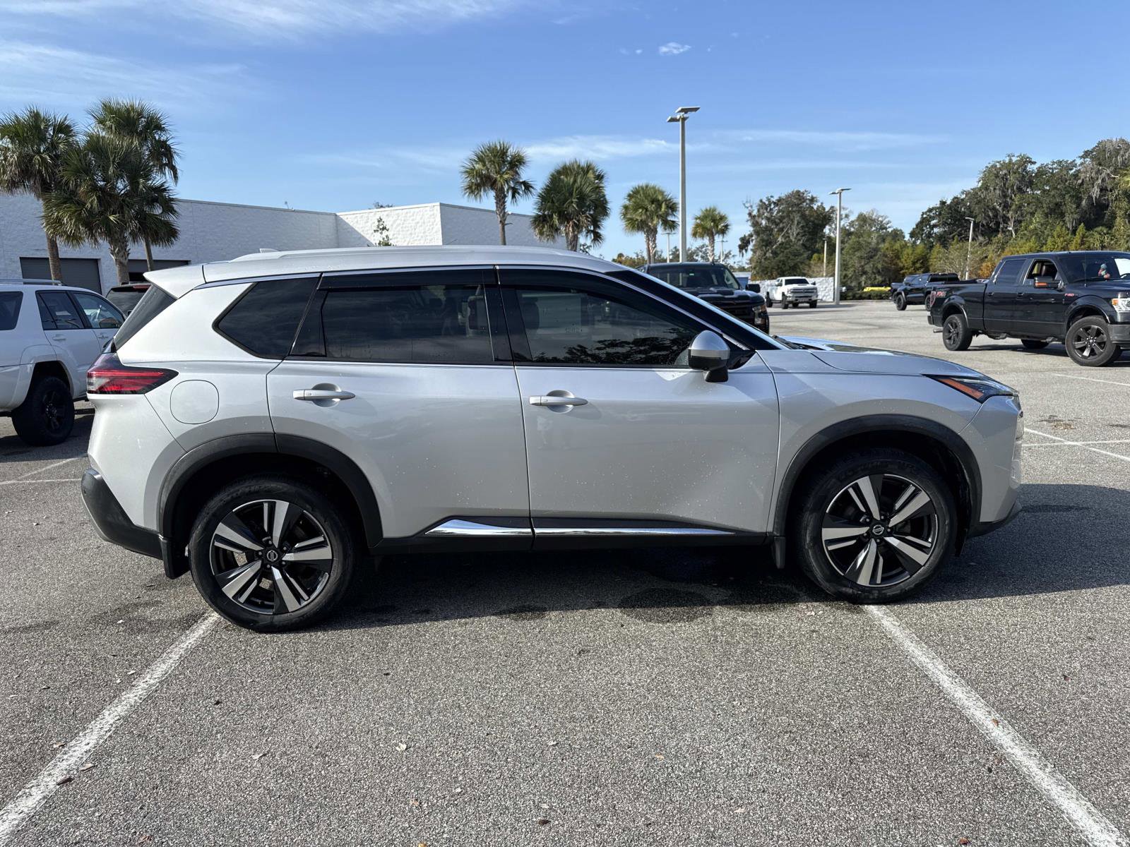 2021 Nissan Rogue SL