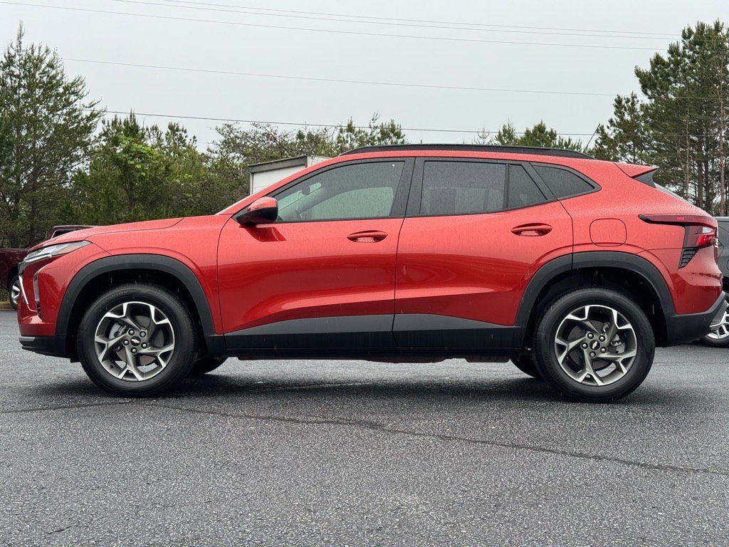 2024 Chevrolet Trax LT photo 6