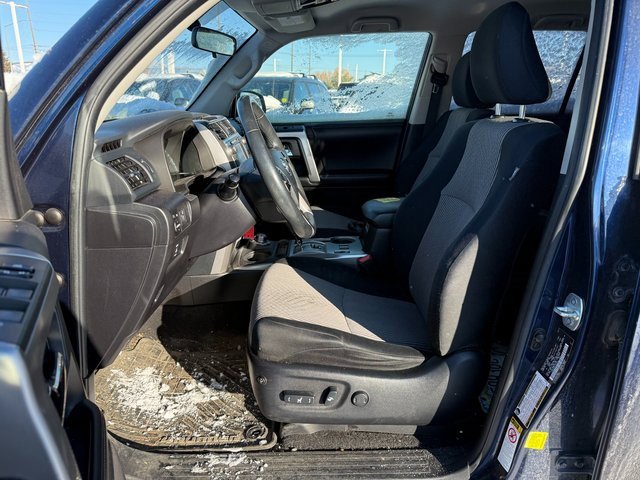 2015 Toyota 4Runner Limited photo 4