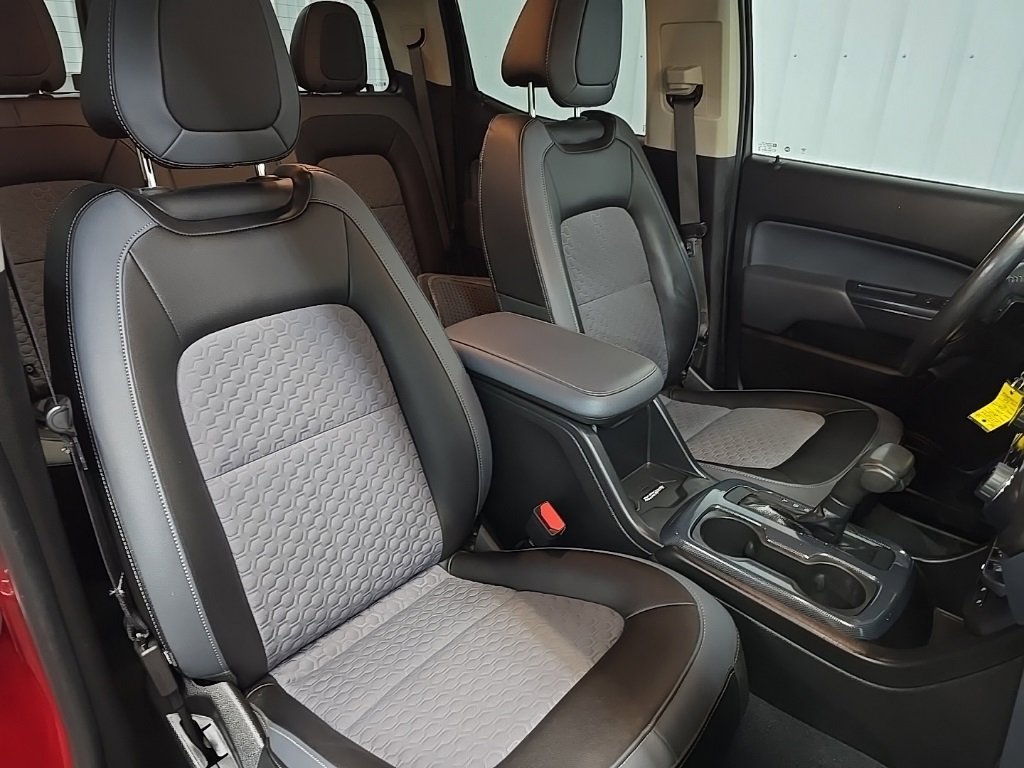 2020 Chevrolet Colorado Z71 photo 13