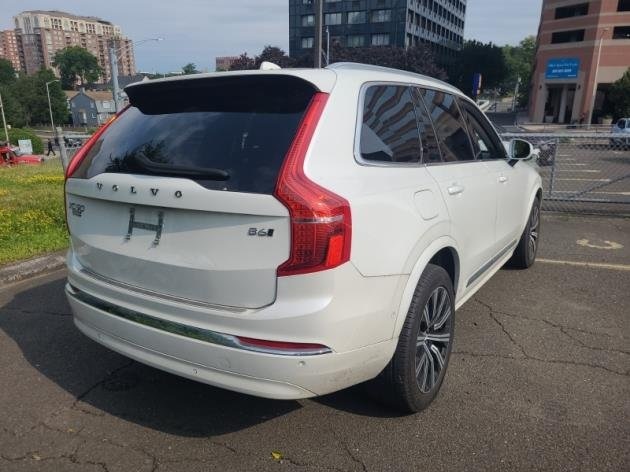 2024 Volvo XC90 Plus photo 2