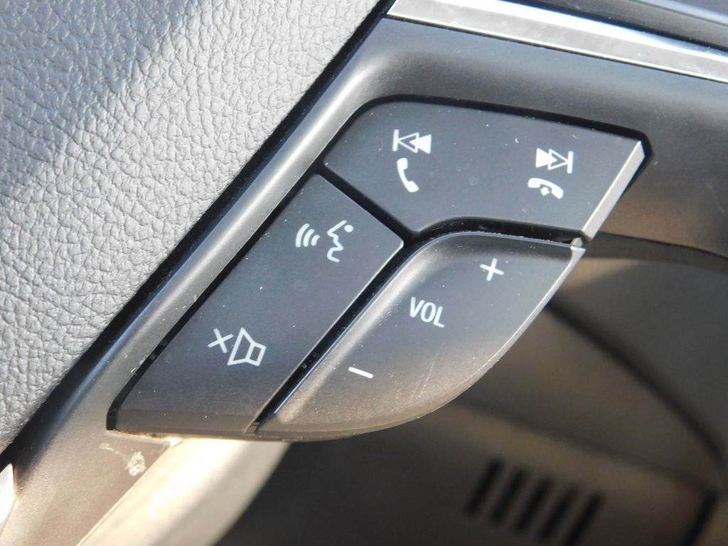 2022 Ford Edge SEL photo 42
