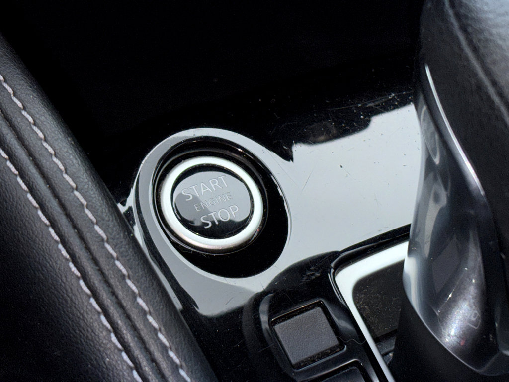 2020 Nissan Kicks SV photo 4