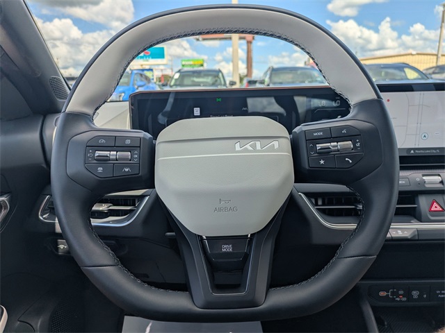 2025 Kia K4 GT-Line photo 25