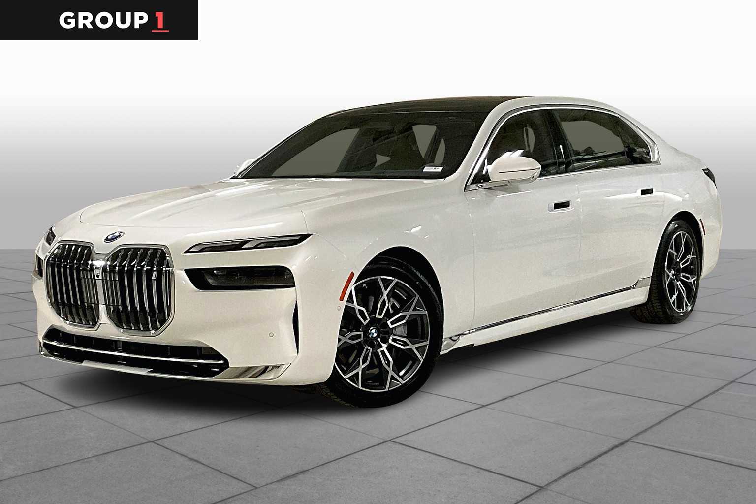 2025 BMW i7 50's photo