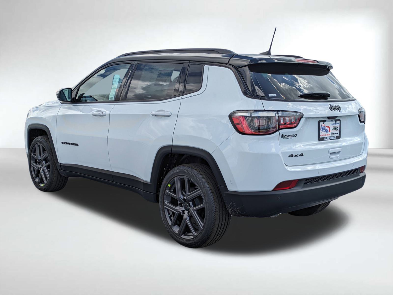 2026 Jeep Compass Limited Altitude photo 3