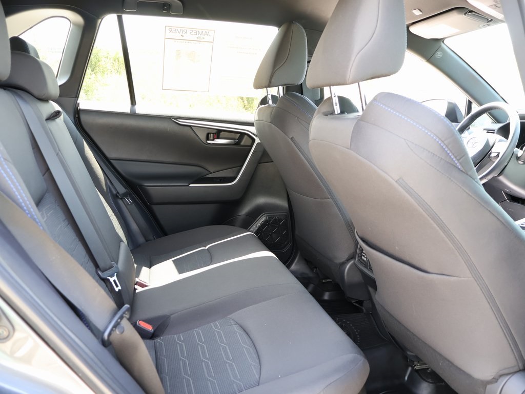 2024 Toyota RAV4 Hybrid SE photo 12