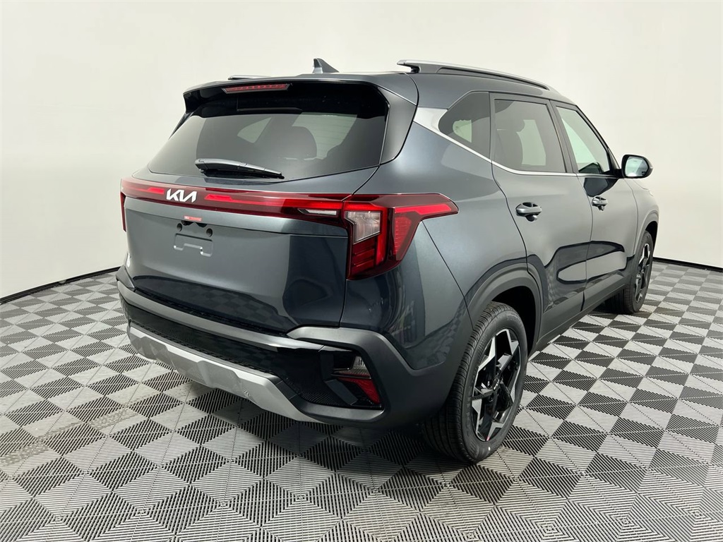 2026 Kia Seltos EX photo 2