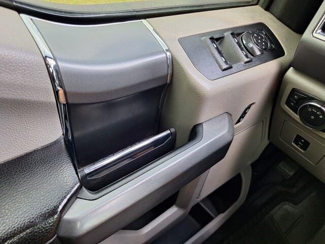 2016 Ford F-150 XLT photo 16