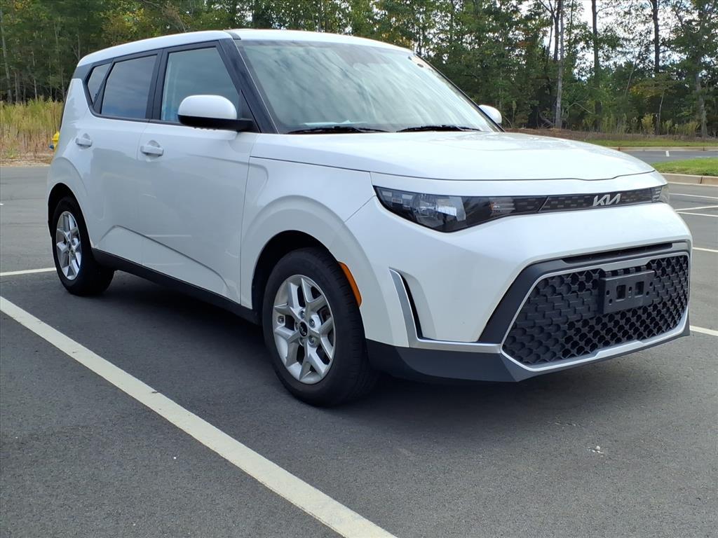 2023 Kia Soul LX photo 5