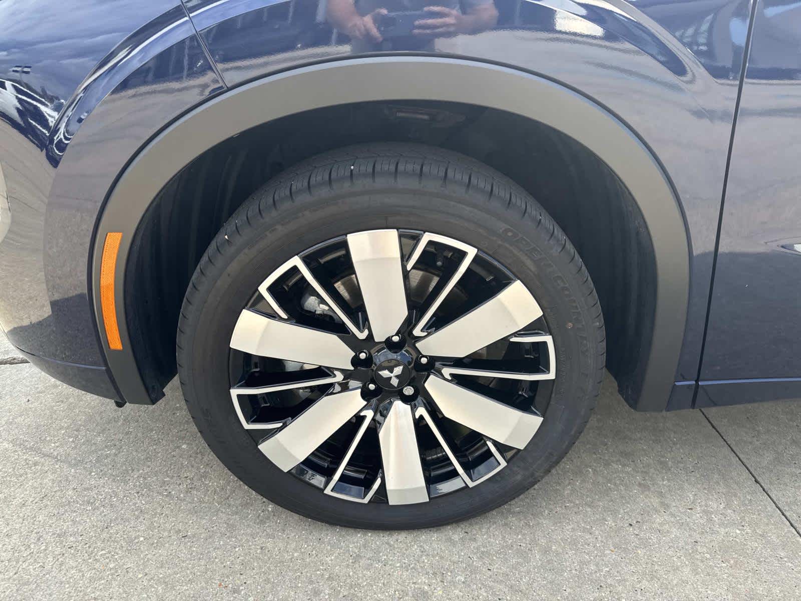 2025 Mitsubishi Outlander SEL photo 3