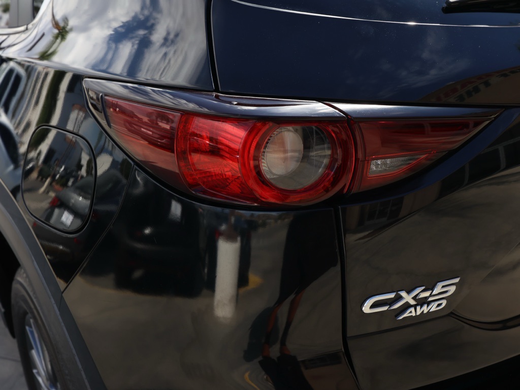 2019 Mazda CX-5 Touring photo 4