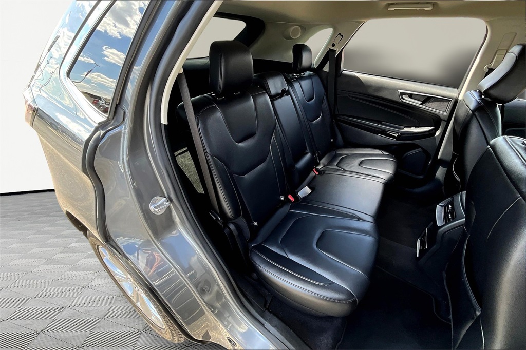 Used 2022 Gray Ford Titanium image 27