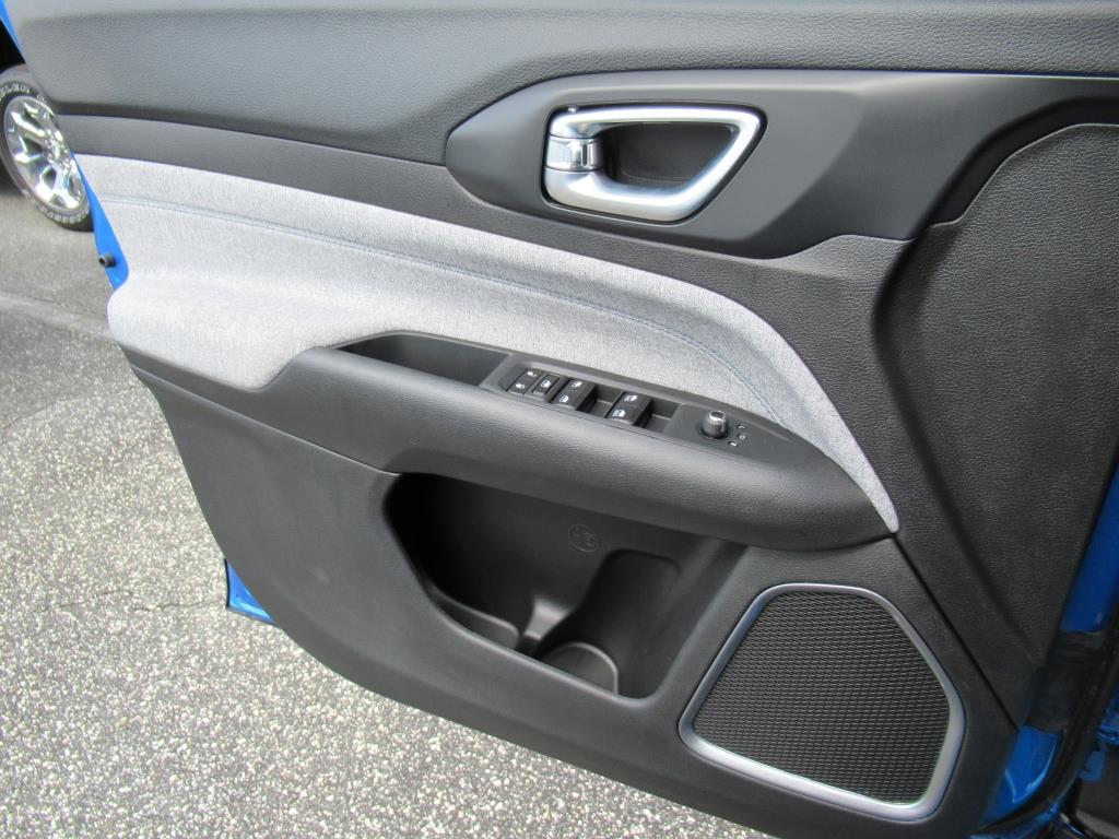 2025 Jeep Compass Latitude photo 24