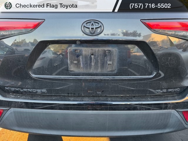 2022 Toyota Highlander XLE photo 7