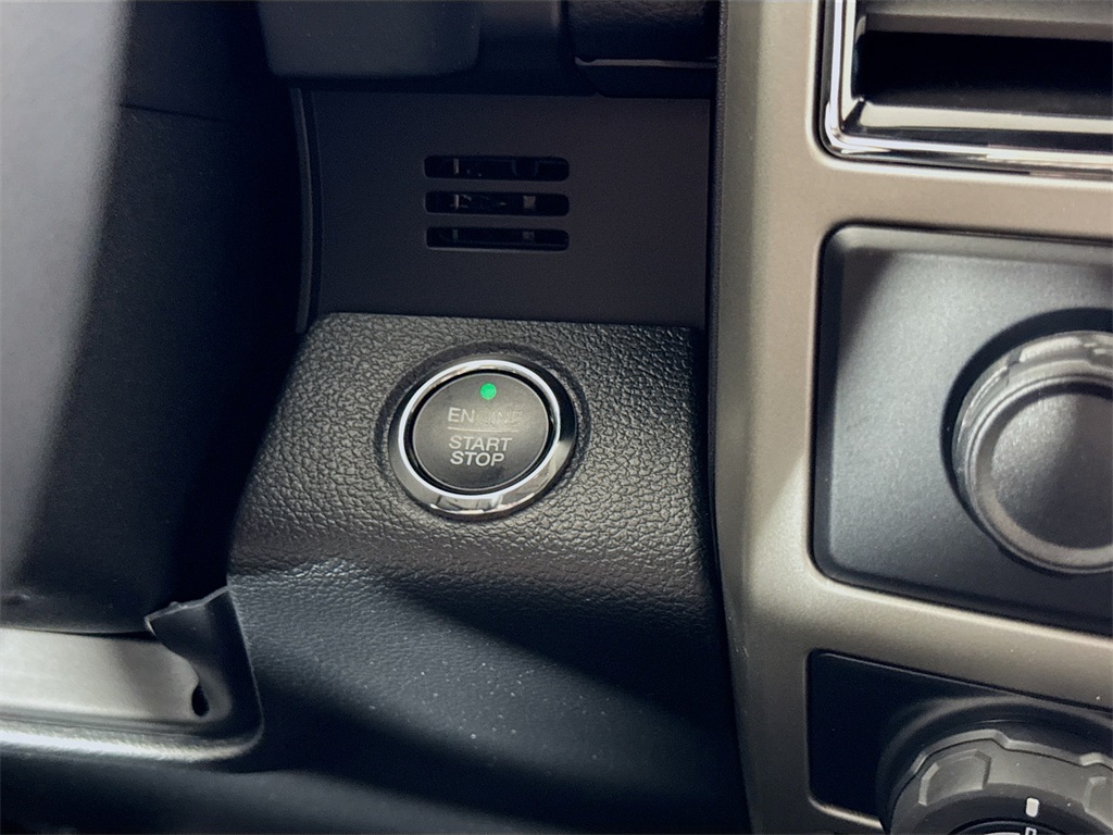 2020 Ford F-150 Lariat photo 34