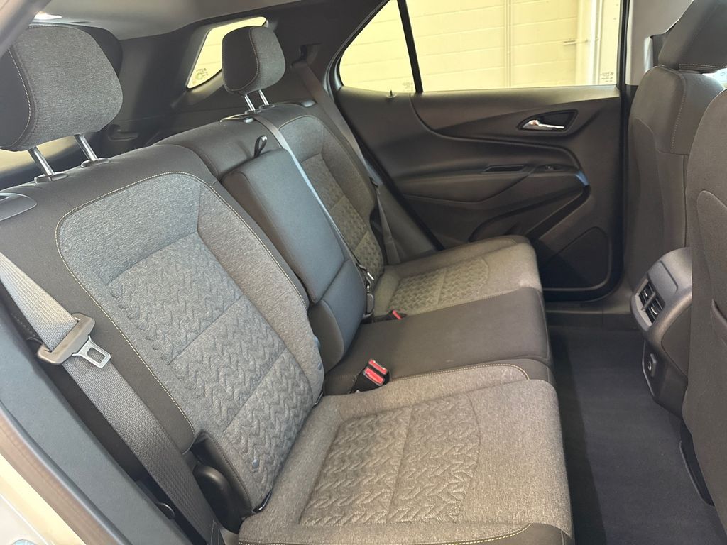 2024 Chevrolet Equinox LT photo 14