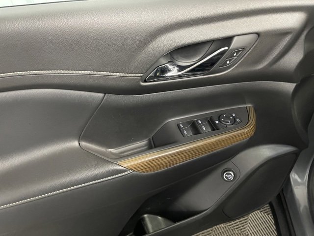2020 Gmc Acadia SLE photo 26