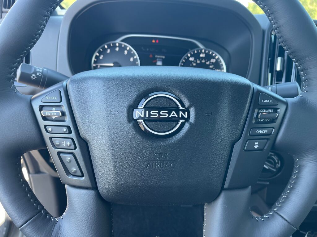 2026 Nissan Frontier Crew Cab SV photo 12