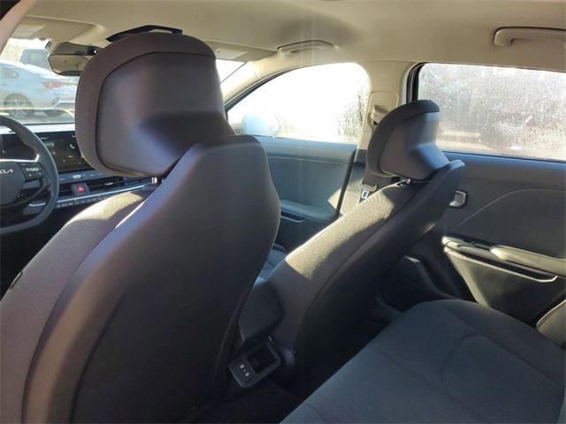 2025 Kia K4 LX photo 21