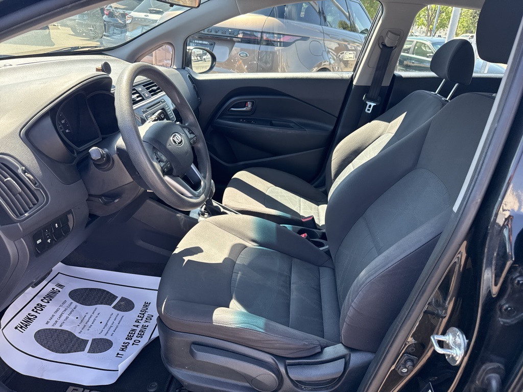 2017 Kia Rio LX photo 5