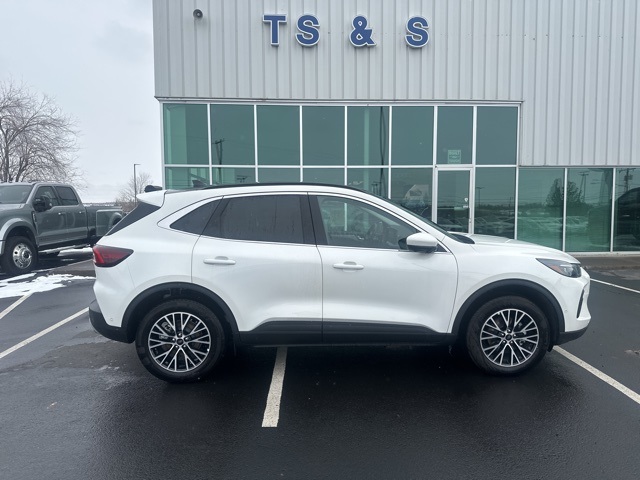 2024 Ford Escape Plug-In Hybrid Base photo 2