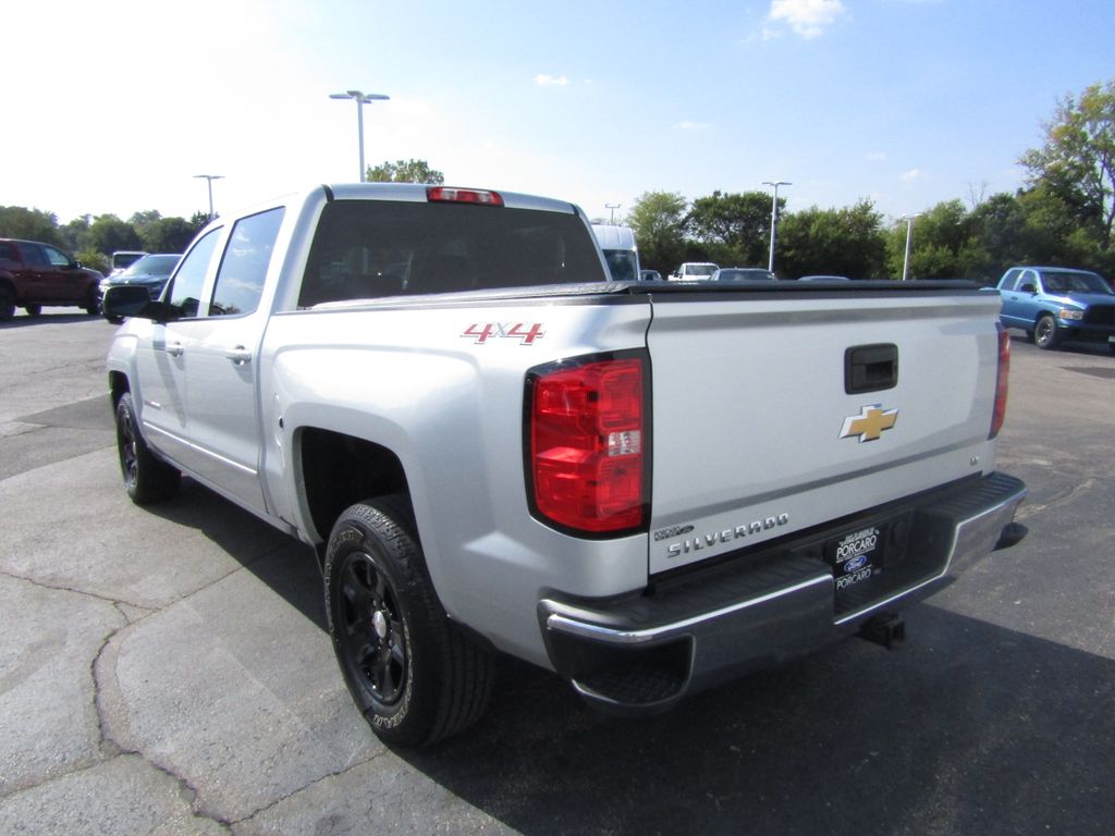 2016 Chevrolet Silverado 1500 LT photo 4