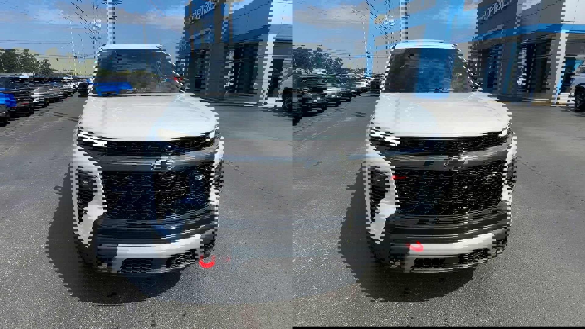 2026 Chevrolet Traverse Z71 photo 2