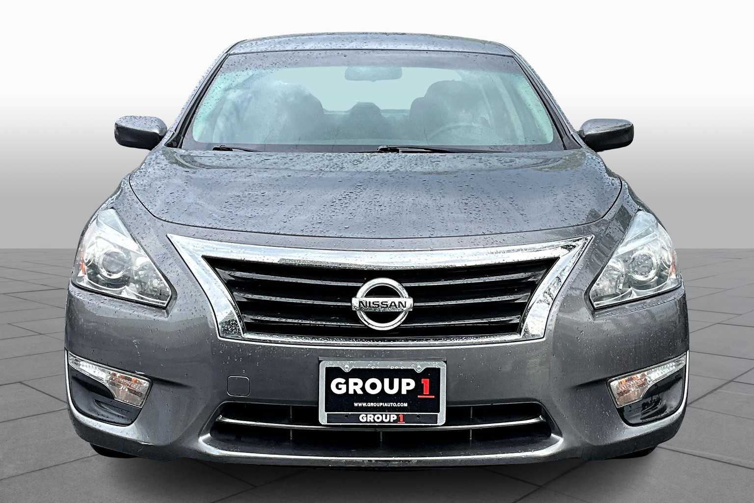 2015 Nissan Altima 2.5 S photo 3