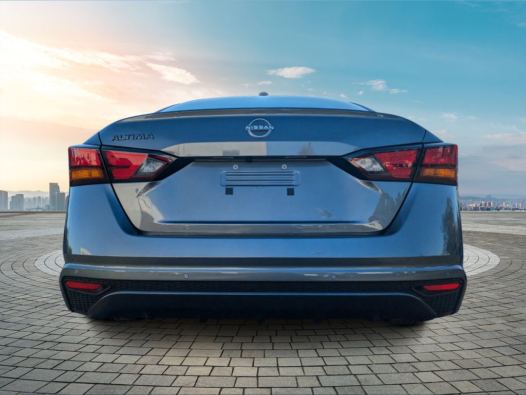 2025 Nissan Altima S photo 4
