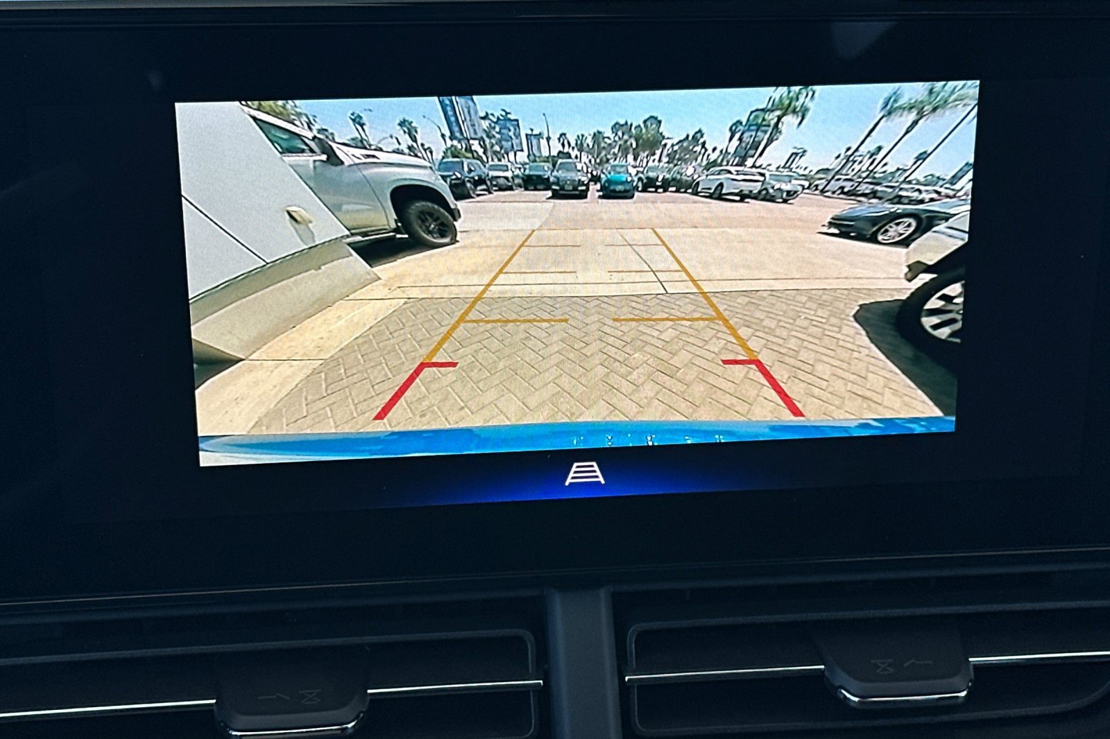2025 Chevrolet Trax LT photo 19