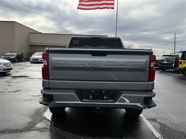 2026 Chevrolet Silverado 1500 LT photo 3