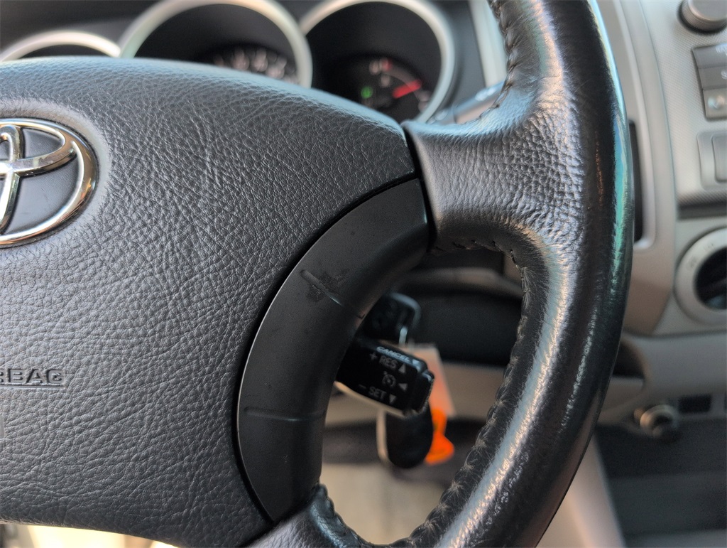 2010 Toyota Tacoma PreRunner photo 14