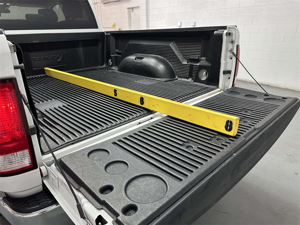 2024 Ram 1500 Classic SLT photo 29
