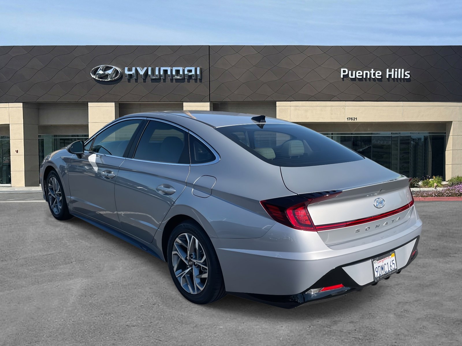 2023 Hyundai Sonata SEL photo 3