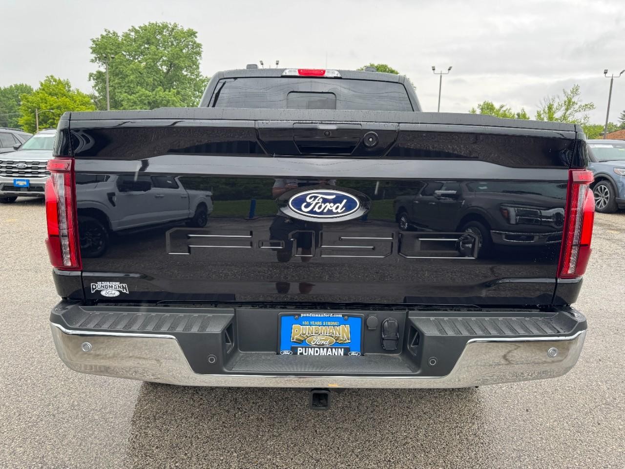 2025 Ford F-150 Lariat photo 3