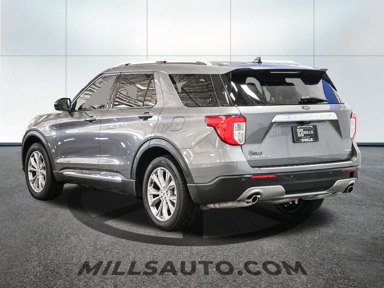 2023 Ford Explorer Limited photo 3