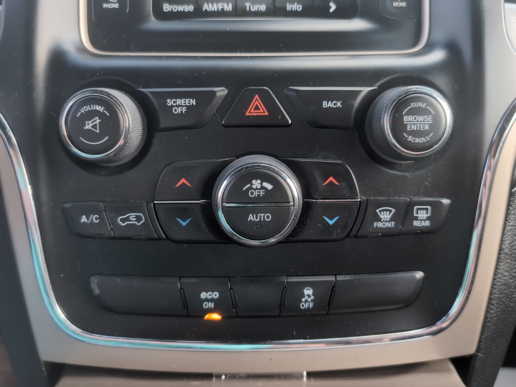 2015 Jeep Grand Cherokee Laredo photo 9