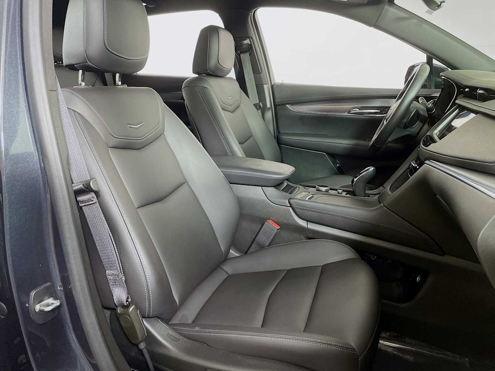 2023 Cadillac XT5 Luxury photo 25