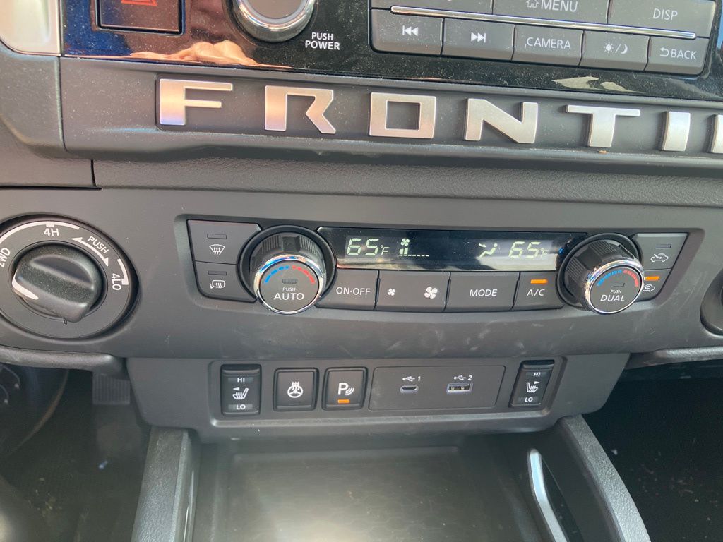 2025 Nissan Frontier SV photo 18