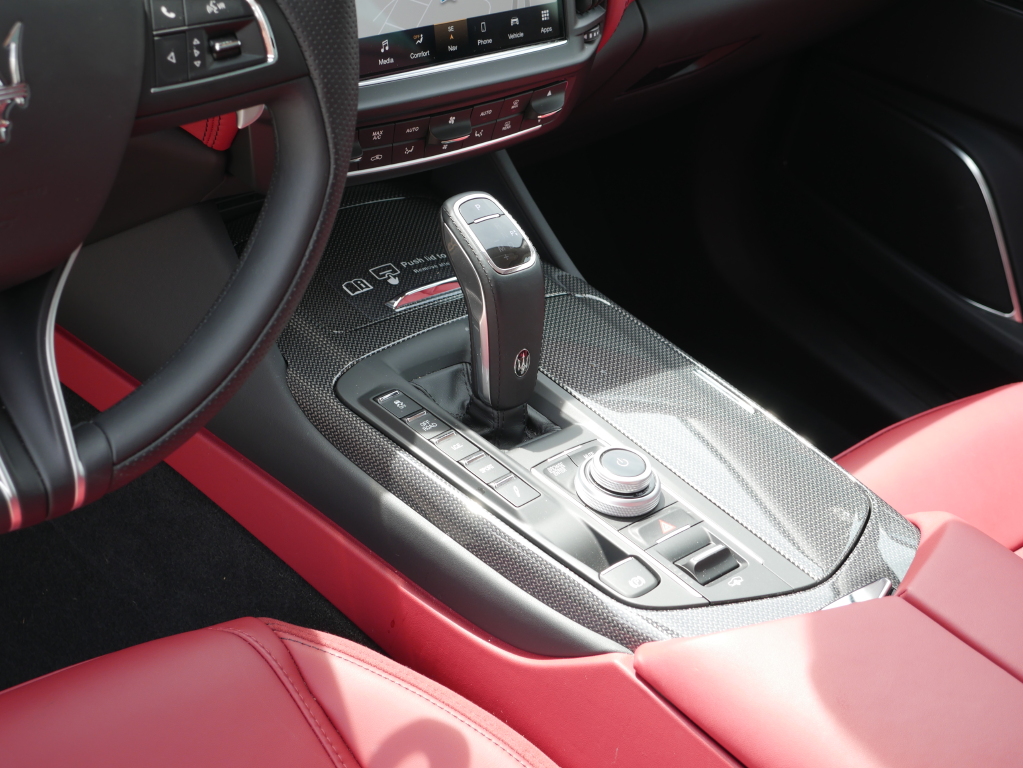 2023 Maserati Levante Modena photo 24