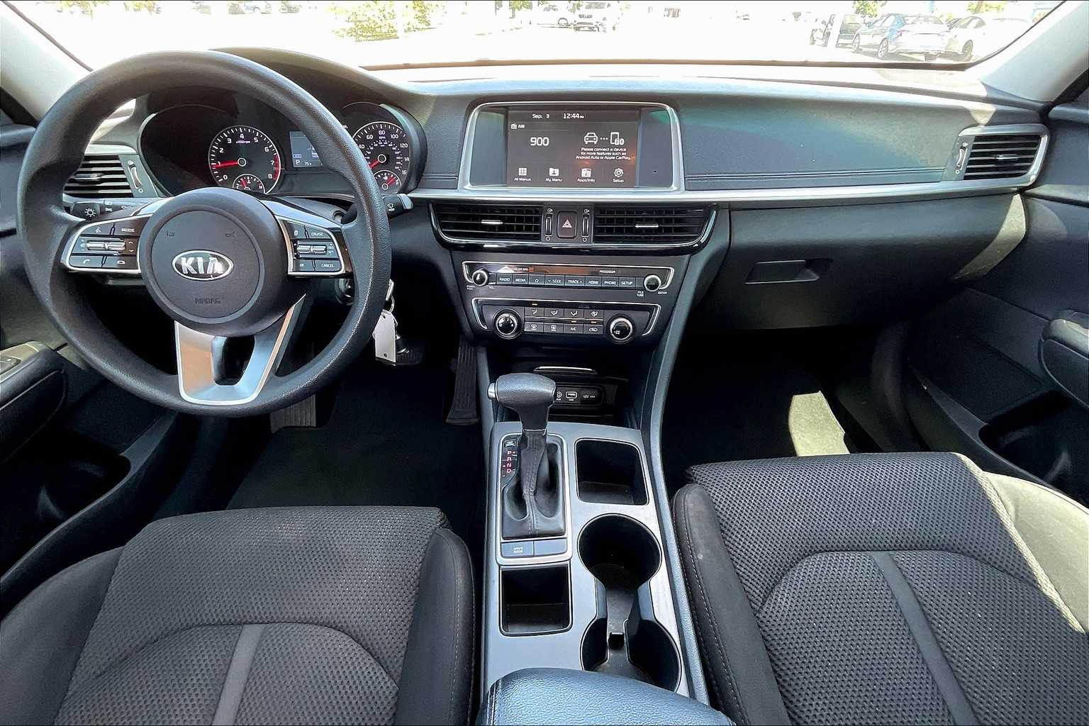 2020 Kia Optima LX photo 14