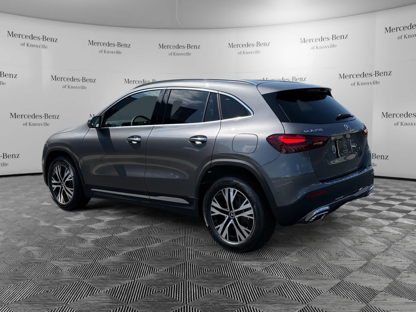 2026 Mercedes Benz GLA 250 4MATIC photo 3