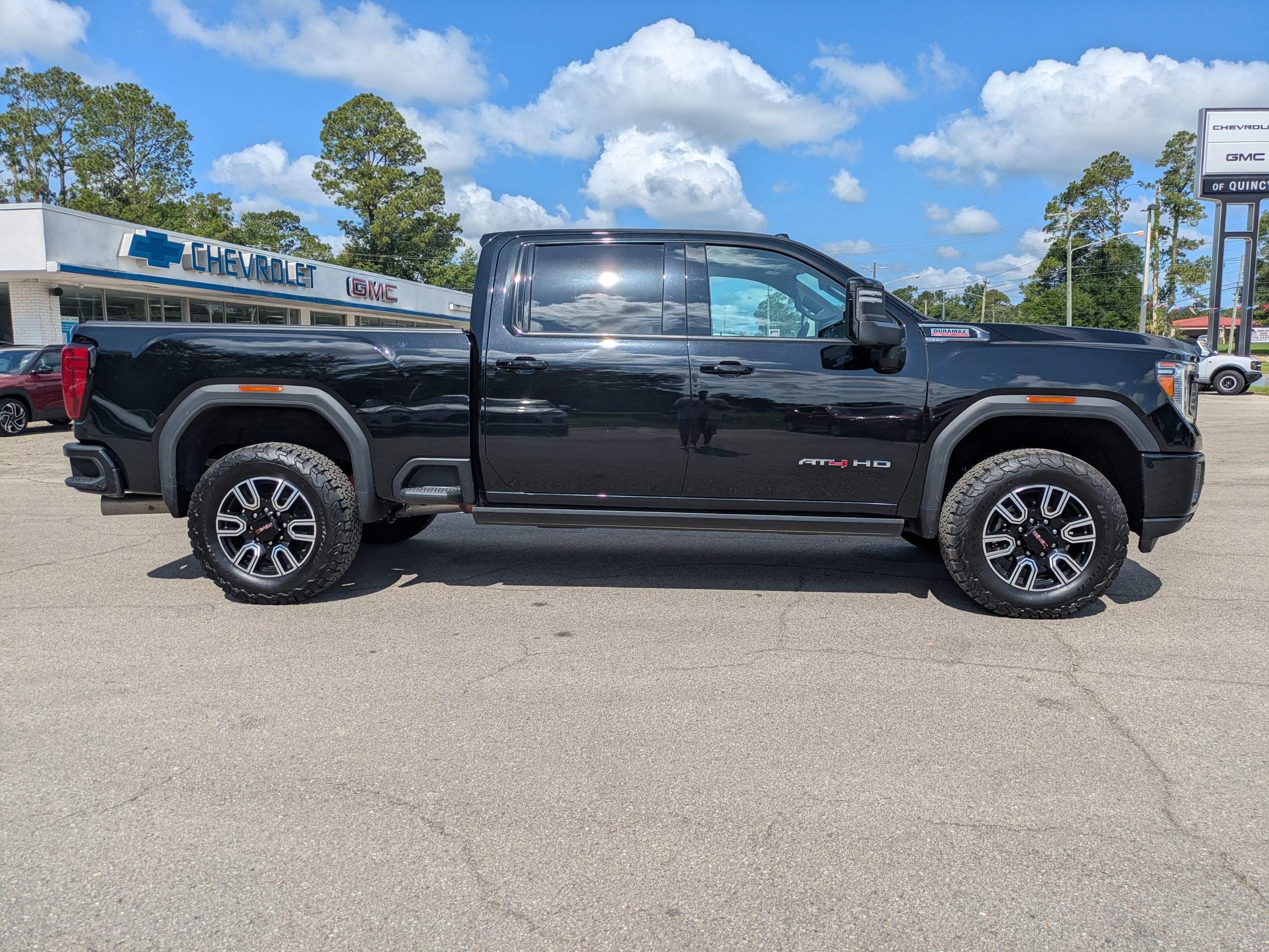 2021 Gmc Sierra 2500 HD AT4 photo 3