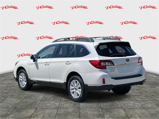 2015 Subaru Outback Premium photo 5