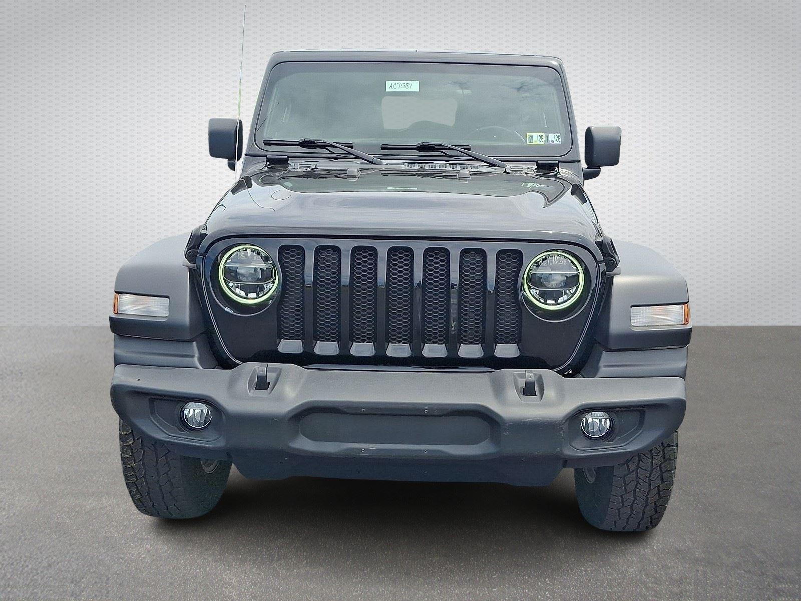 2021 Jeep Wrangler Unlimited Islander photo 2