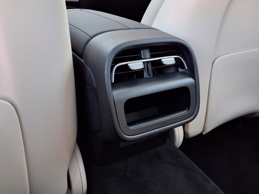 2026 Mercedes Benz E 350 4MATIC photo 18